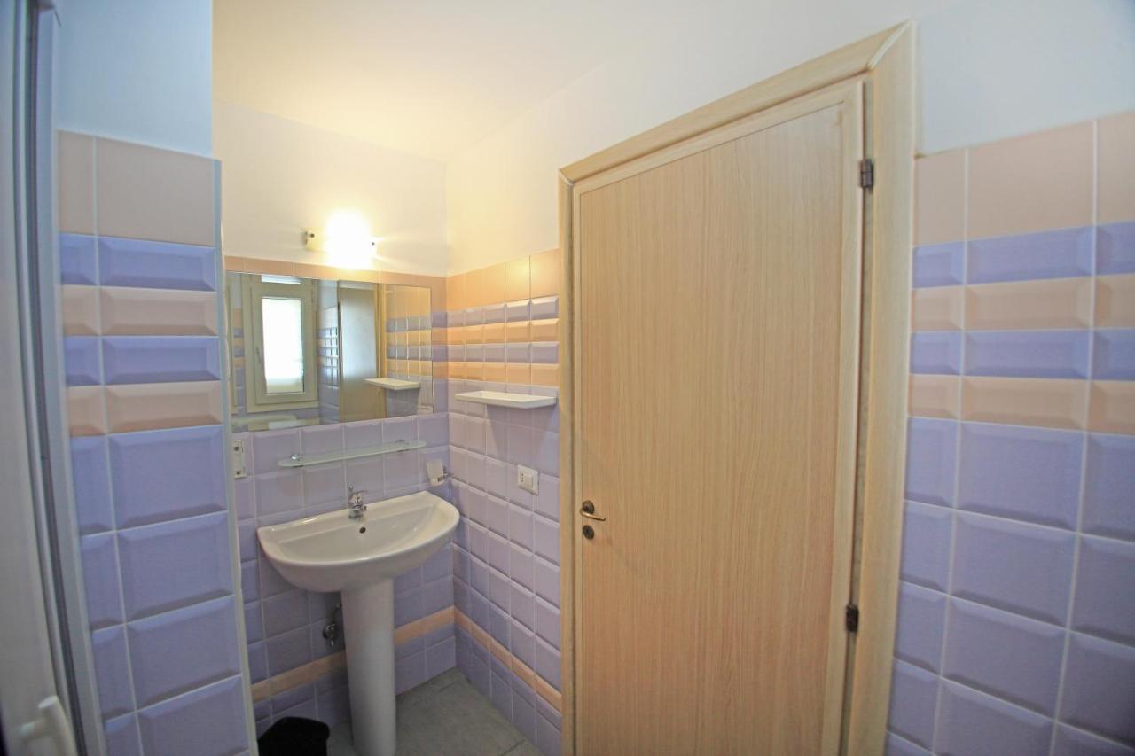 B&B Tramonti Del Sud เลชเช ภายนอก รูปภาพ