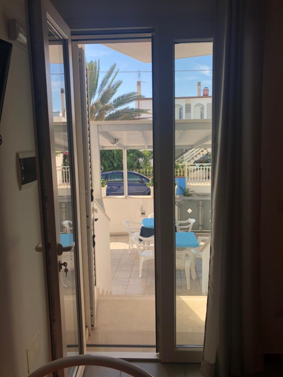 B&B Tramonti Del Sud เลชเช ภายนอก รูปภาพ